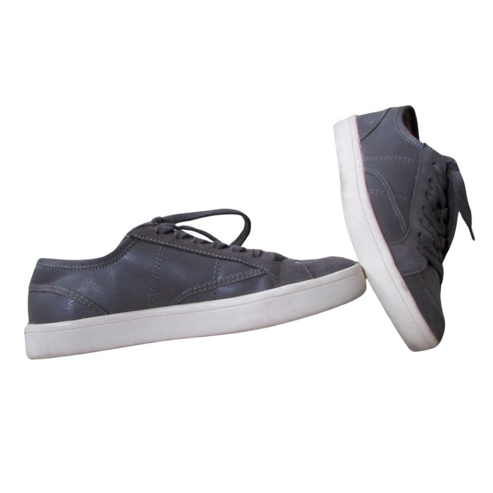 Splendid Gray Leather Low Top Sneakers Sz 6.5